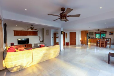 Villa Vadee - Entire Private Villa, 4 Bedrooms, Large Swimming Pool, Ocean View – Photos 7
