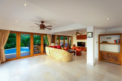 Villa Vadee - Entire Private Villa, 4 Bedrooms, Large Swimming Pool, Ocean View – Photos 9